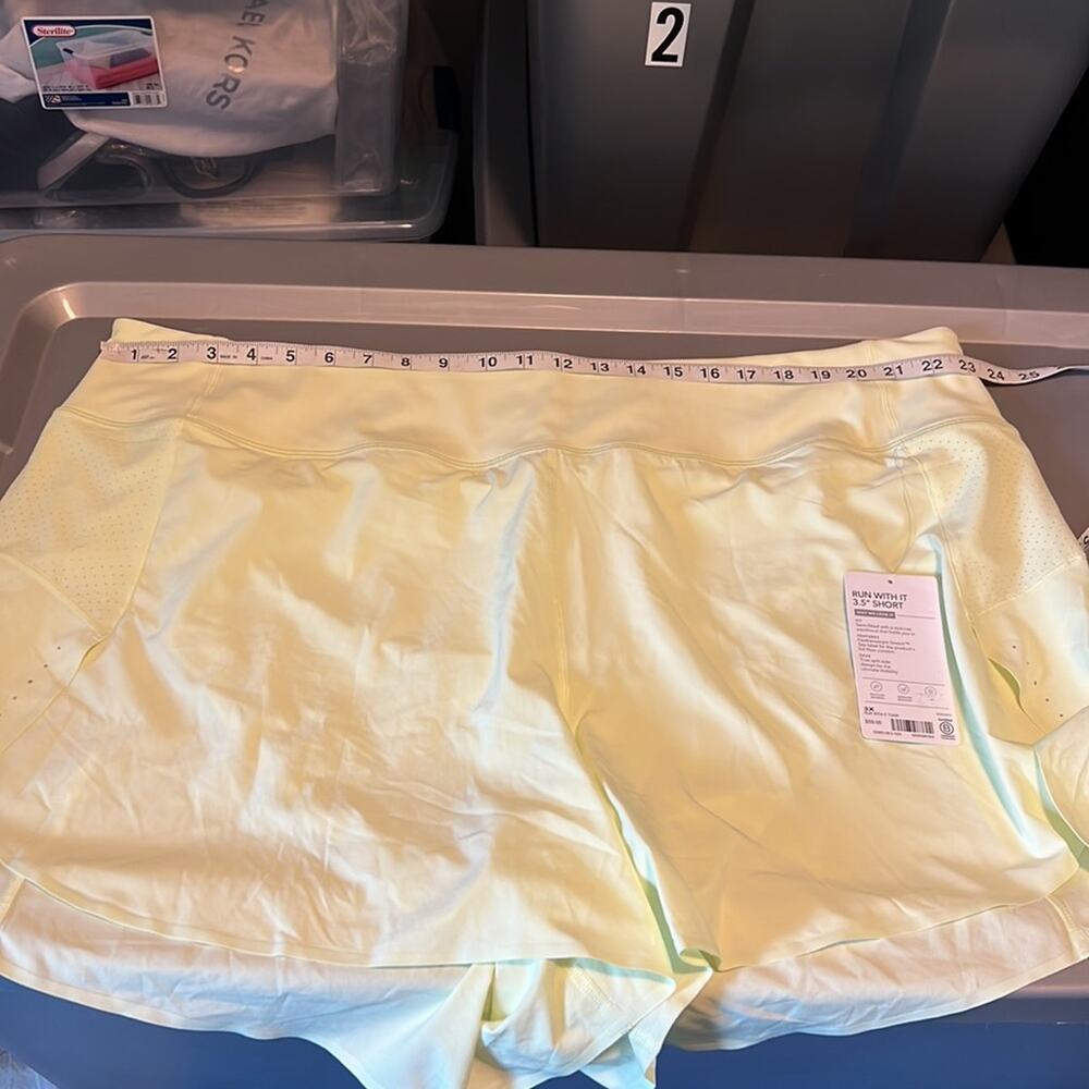 New With Tags Athleta 3X Neon Run With It 3.5” Athletic Shorts - Picture 9 of 15